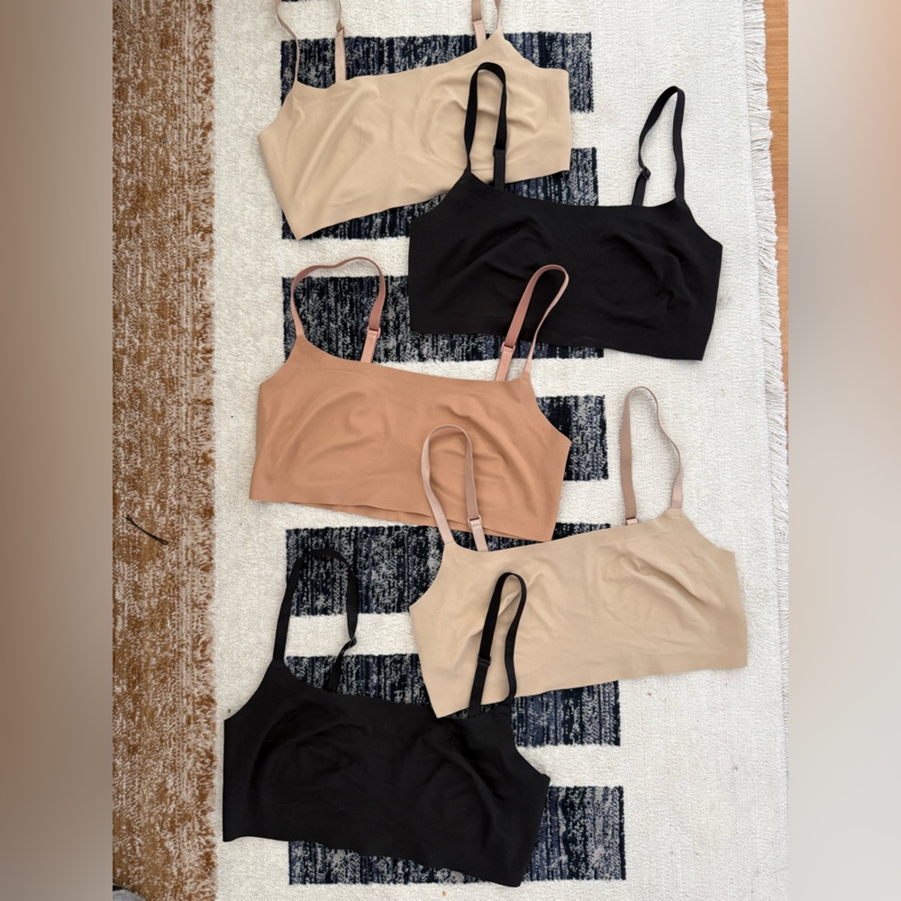 Calvin Klein Women's Invisibles Skinny Strap Bra
